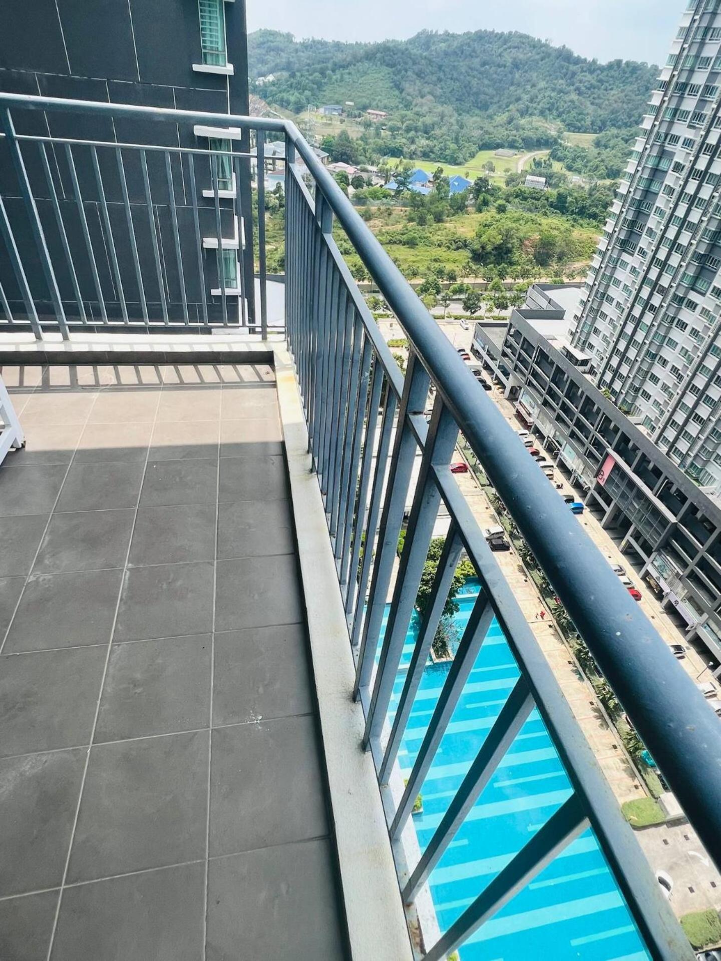 Apartment Gg's Stay@savanna Executive Suites,southville Kampong Tangkas