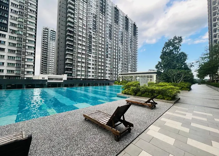 Gg\'S Stay@Savanna Executive Suites,Southville City